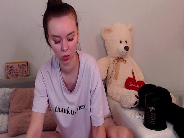 Live sex webcam photo for AliceSkye #269649017