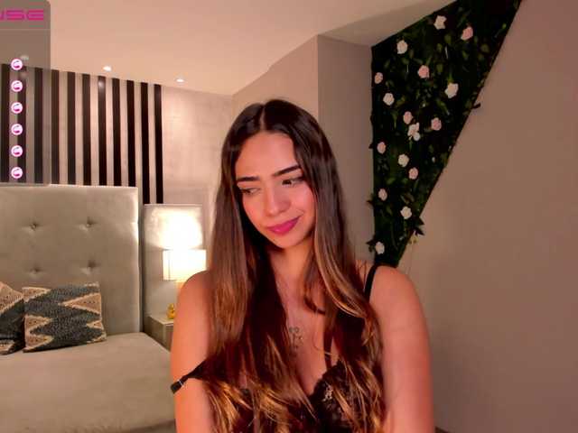 Live sex webcam photo for MariamRivera #269658965