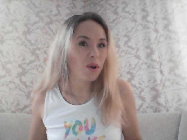 Live sex webcam photo for Tausha #269650426