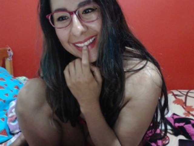 Live sex webcam photo for Malishka19 #269650471