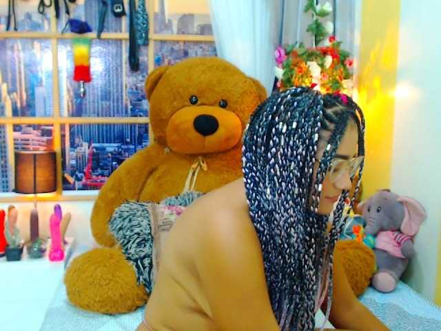 Live sex webcam photo for Eloveskamy #269673885