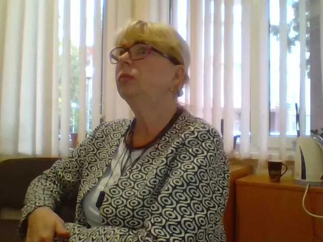 Live sex webcam photo for Luiziana111 #269668098