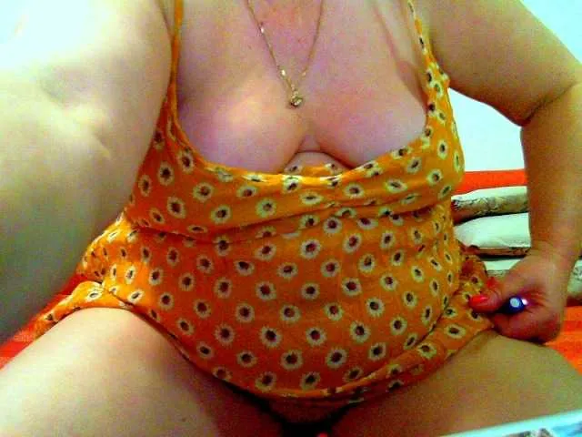 Live sex webcam photo for Vyka-Vyka #269663742