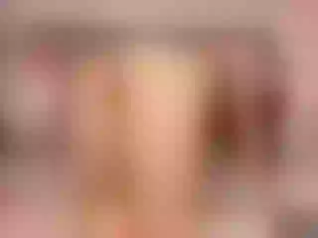 Live sex webcam photo for CarolaSallow #269663278
