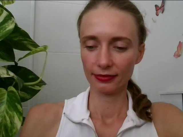 Live sex webcam photo for CelesteKissab #269673816