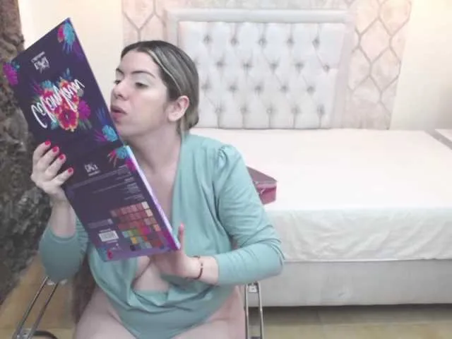 Live sex webcam photo for VeraVersace #269673496