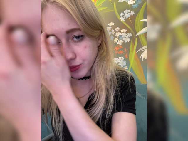 Live sex webcam photo for Likachkaa #269672765