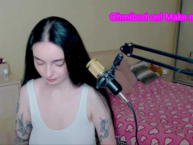 Live sex webcam photo for pinkiepie1997 #269663372