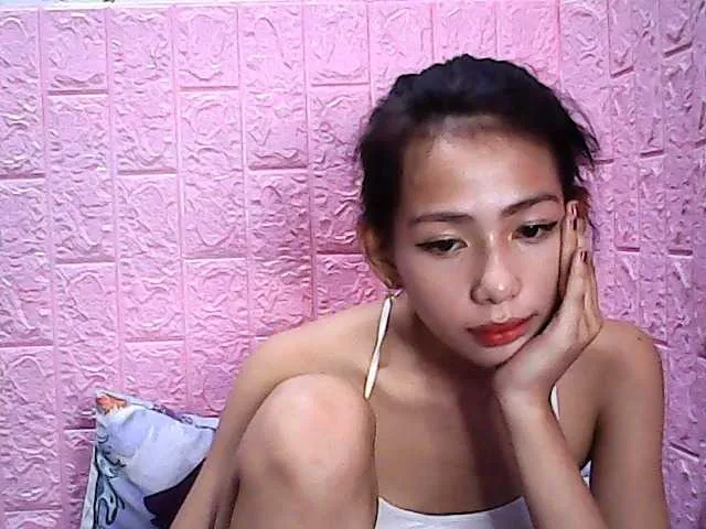 Live sex webcam photo for SexyhotBabe4u #269663771