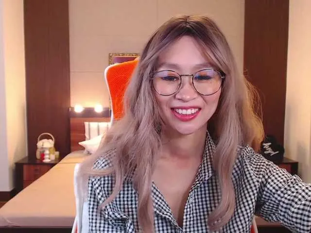 Live sex webcam photo for LiuSeon #269673694