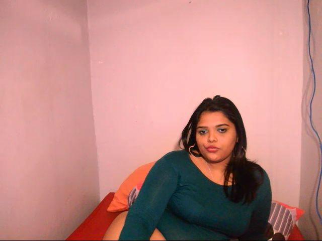 Live sex webcam photo for Indiankimmy #269671634