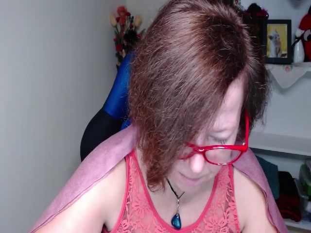 Live sex webcam photo for Adele_69 #269667557