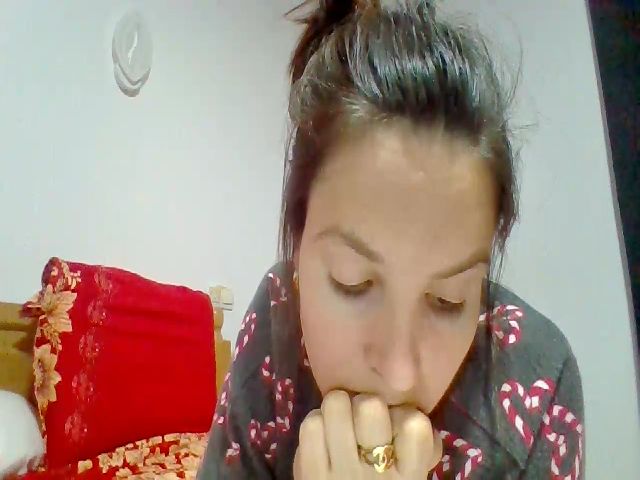 Live sex webcam photo for Talia_Amanda #269677544