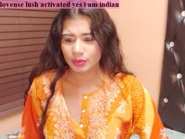 Live sex webcam photo for PARADISEQEEN #269681787