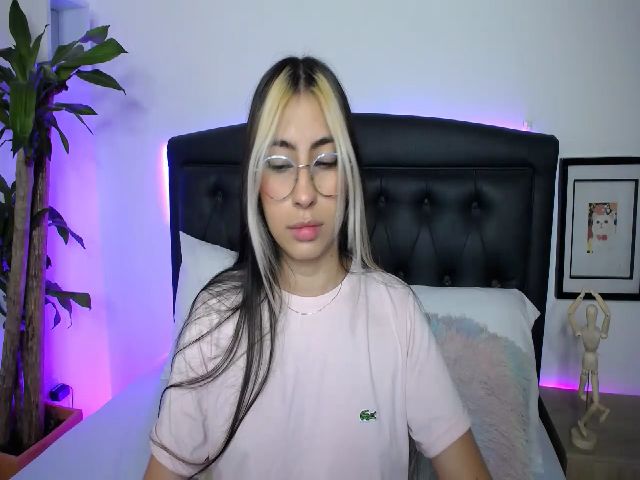 Live sex webcam photo for Mairerf #269675171