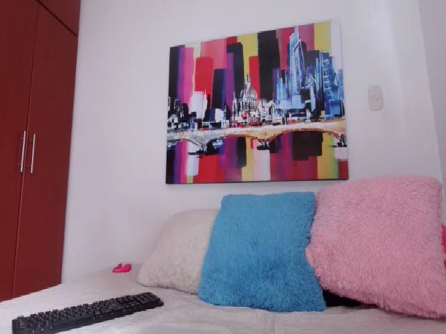 Live sex webcam photo for Sofiaparker1 #269677201