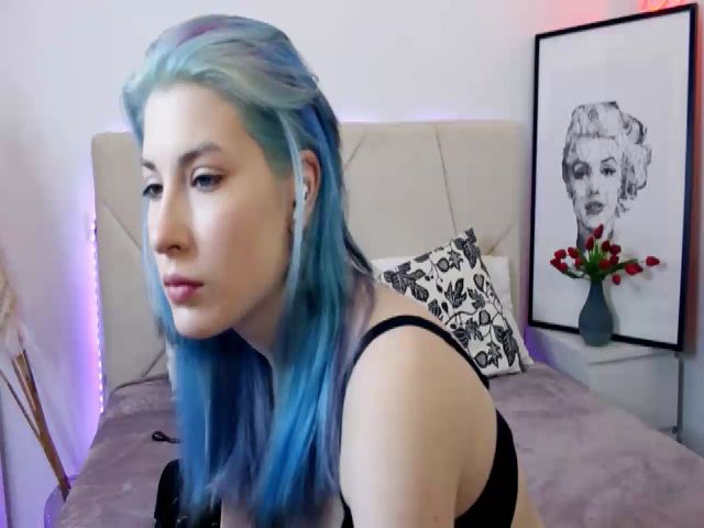 Live sex webcam photo for Purple_Foxy #269667696