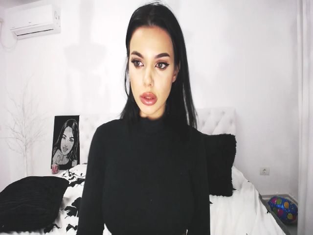 Live sex webcam photo for Mymysterryy24 #269665968