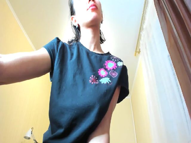 Live sex webcam photo for MylaAngel #269663091