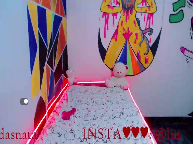 Live sex webcam photo for Moon_18 #269682787