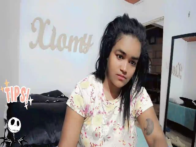 Live sex webcam photo for xxiomy_ #269674816