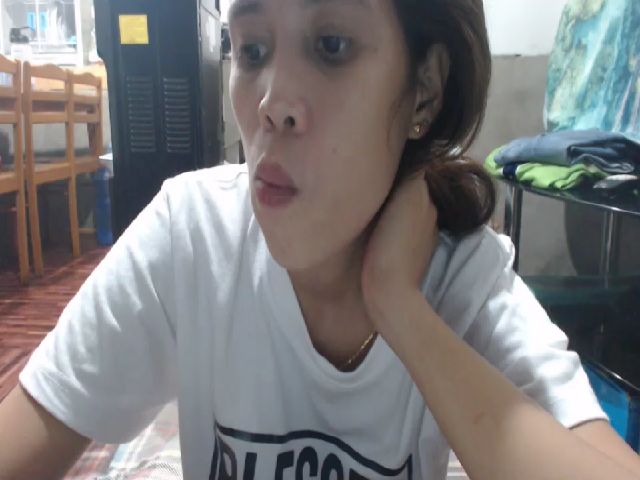 Live sex webcam photo for Beverly_19 #269670455