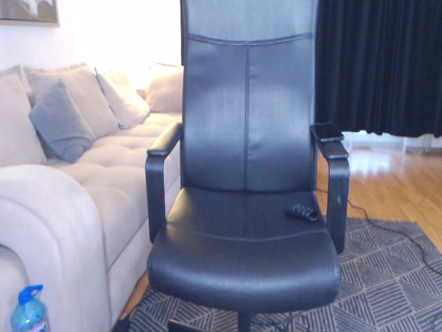 Live sex webcam photo for AmberMaze #269675833