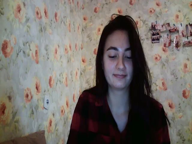 Live sex webcam photo for lolly_hollyy #269672480