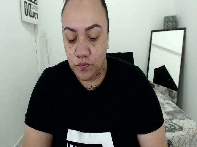 Live sex webcam photo for KimmyStone #269674713