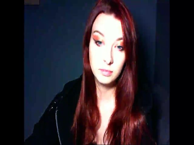 Live sex webcam photo for VirginLuna18 #269674591