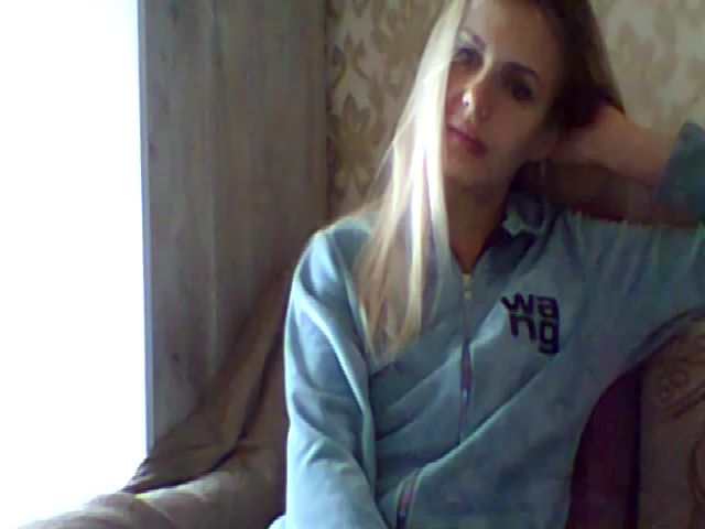 Live sex webcam photo for LiliannSweet #269670378