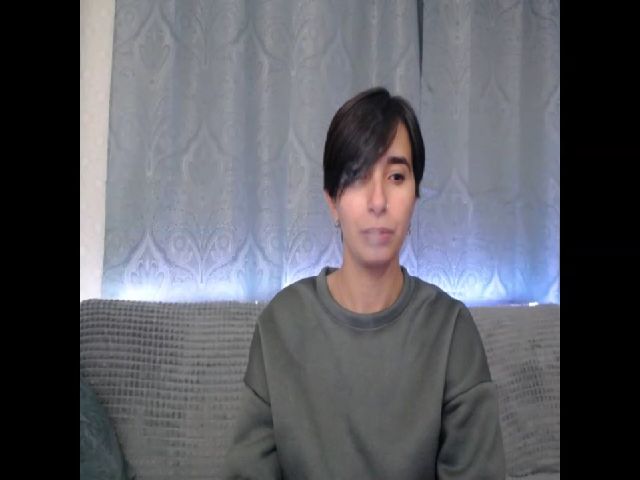 Live sex webcam photo for Miss_Selina4u #269680929