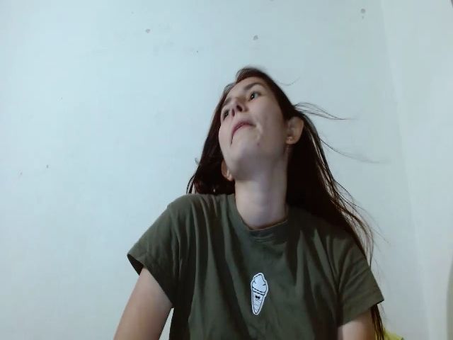 Live sex webcam photo for Girlhot29 #269666778