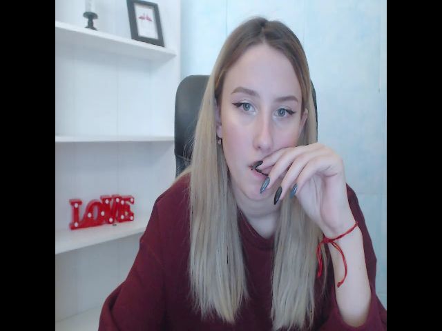 Live sex webcam photo for ModestBlonde #269674645