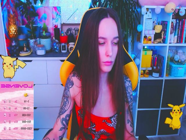 Live sex webcam photo for JinjerMoon #269671539