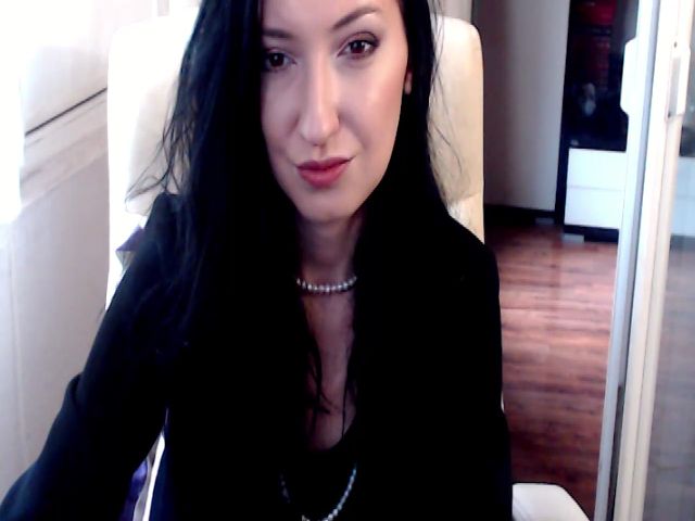 Live sex webcam photo for MistressNadia #269670468