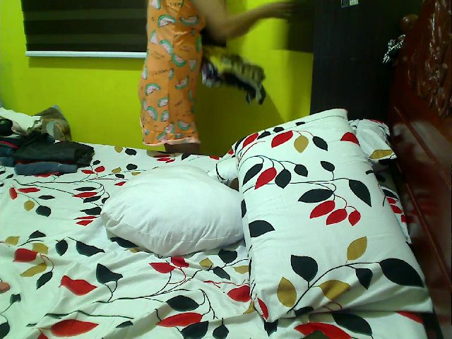 Live sex webcam photo for LiL_Spermaid #269669520