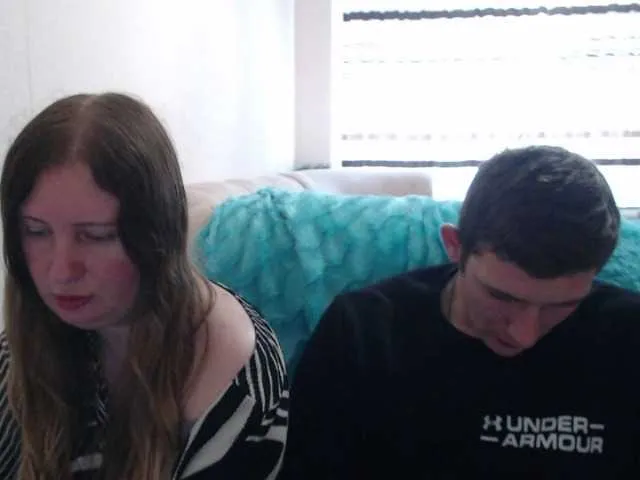 Live sex webcam photo for PeterAndJenda #269672941