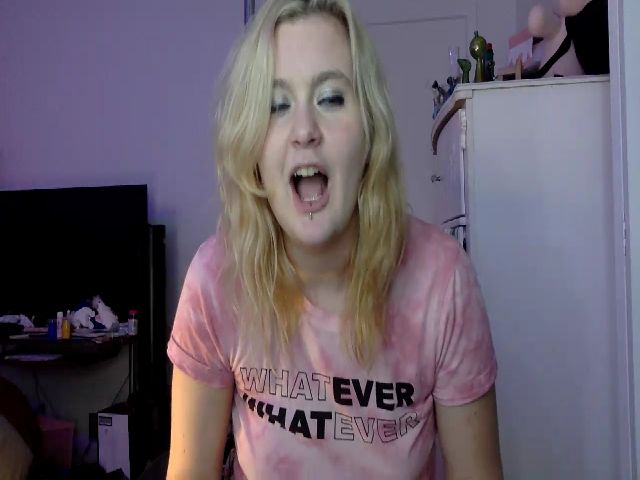 Live sex webcam photo for Avery_Doll #269681093