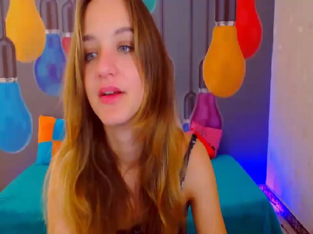 Live sex webcam photo for Tessa_Hot #269670666
