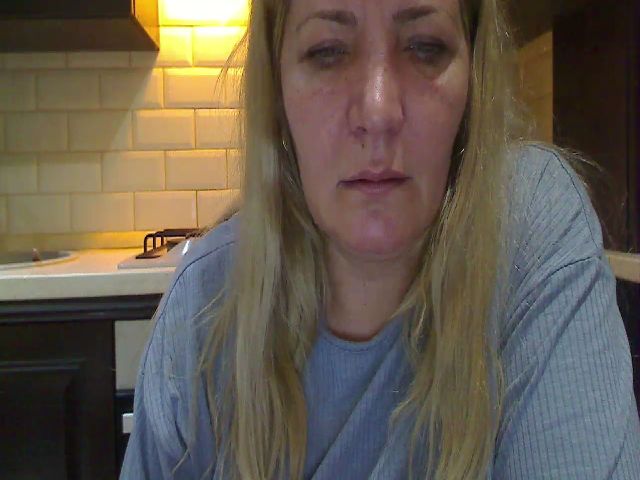 Live sex webcam photo for HeyHeyGrey #269682913