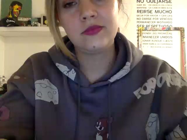 Live sex webcam photo for Alicenicolle #269683126