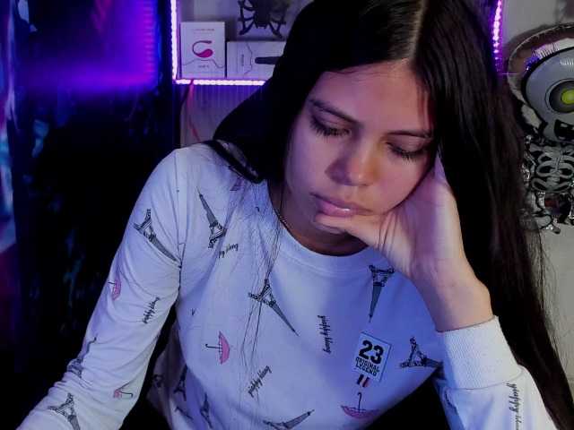 Live sex webcam photo for XCrislerSweet #269673943