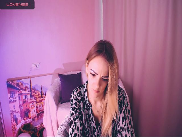 Live sex webcam photo for Lady_Eva #269674559