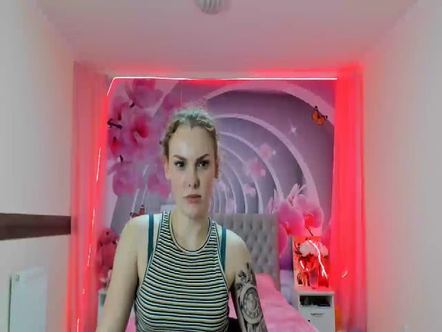 Live sex webcam photo for Dg_coher #269680747