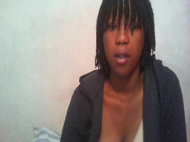 Live sex webcam photo for Blqdiamond #269665769