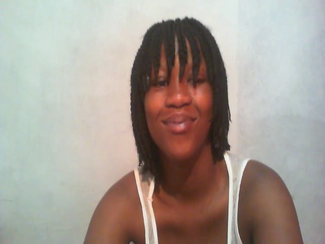 Live sex webcam photo for Blqdiamond #269680316