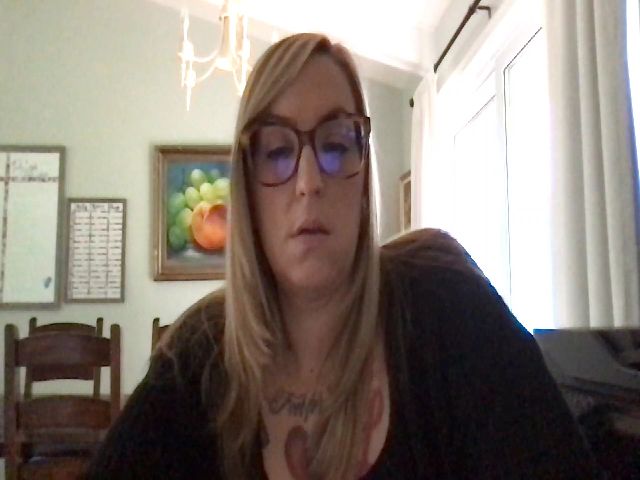 Live sex webcam photo for Lolamaddison #269677894