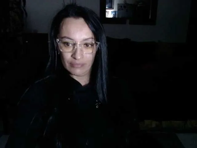 Live sex webcam photo for lunaws11 #269668377