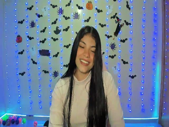 Live sex webcam photo for miss_keane #269683103